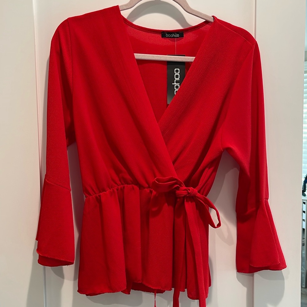 NWT Boohoo Wrap Front Peplum Blouse